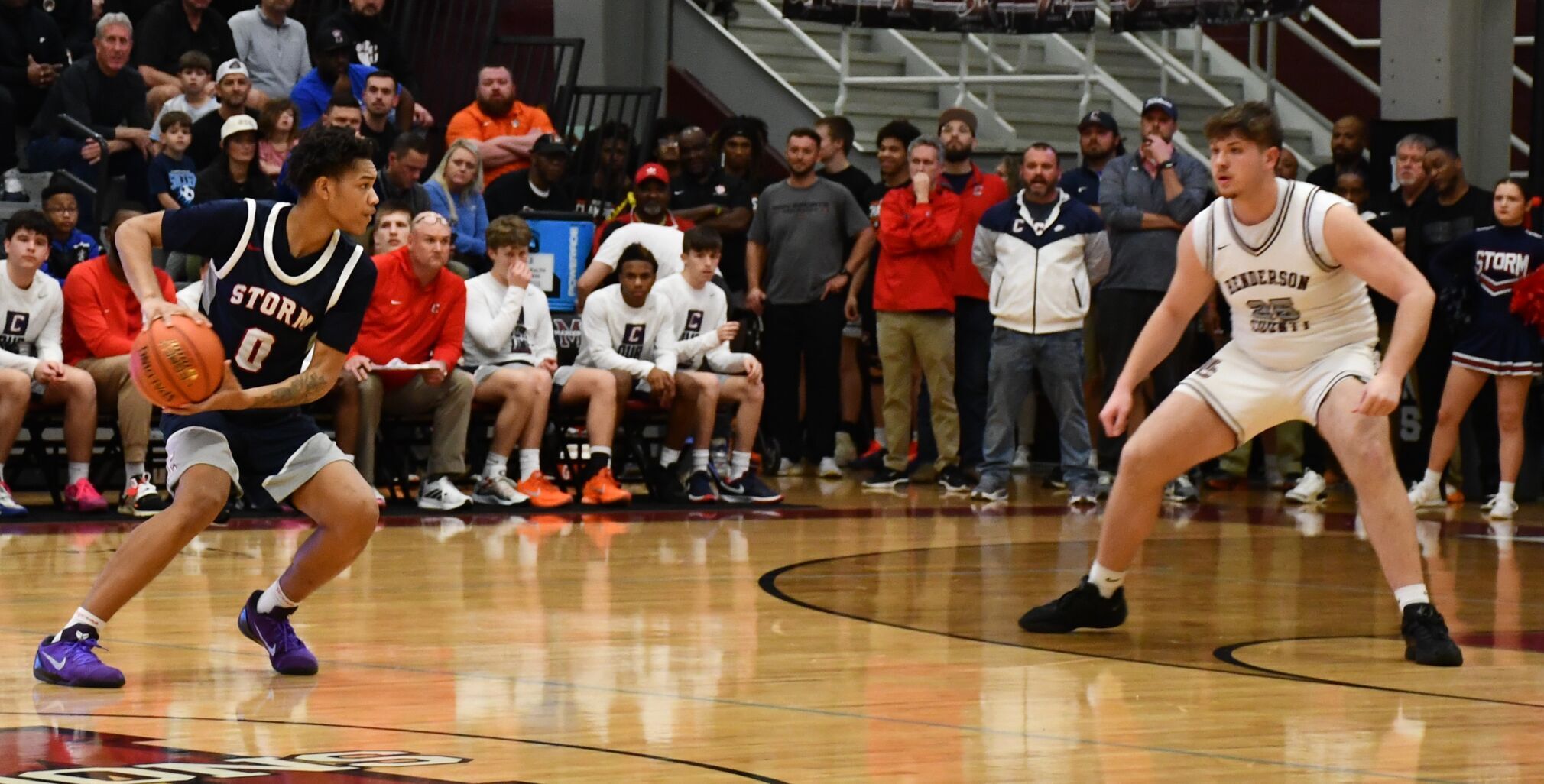 Henderson escapes a Storm comeback in regional thriller