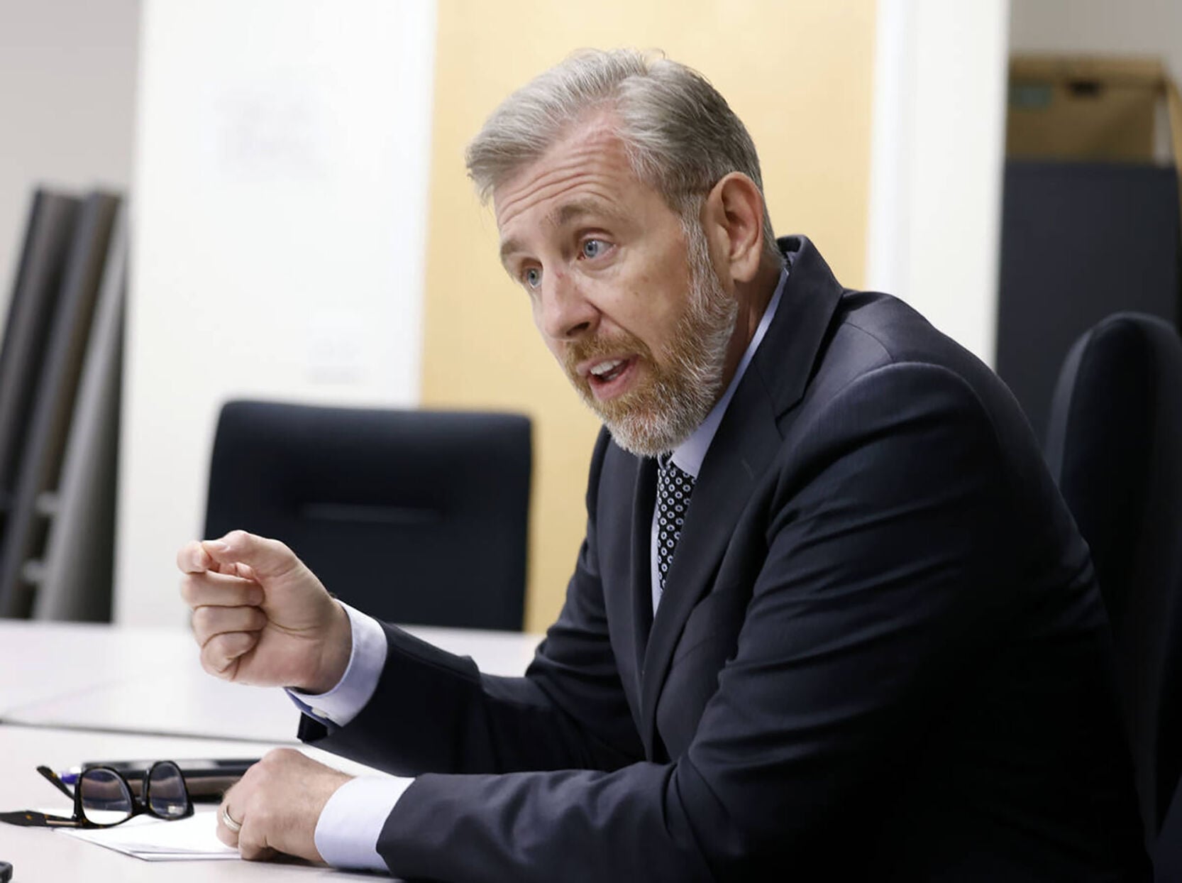 In dispute over electronic monitoring releases, are Las Vegas police flouting court orders?