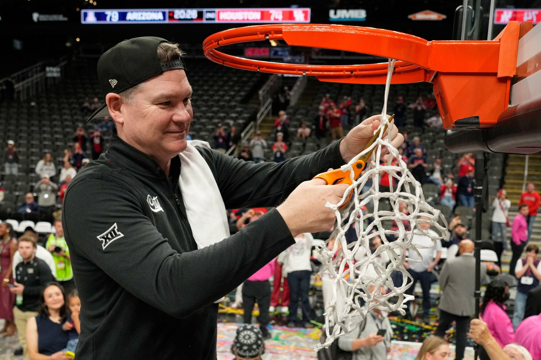 Arizona’s success has already earned Tommy Lloyd an extra $160,000 this season