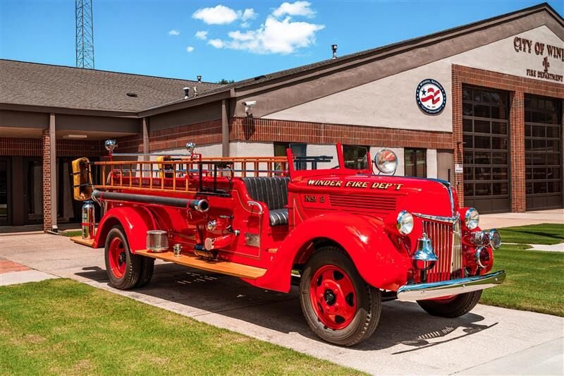 Winder’s 1940 Ford Peter Pirsch fire engine participates in 202nd Savannah St. Patrick’s Day Parade