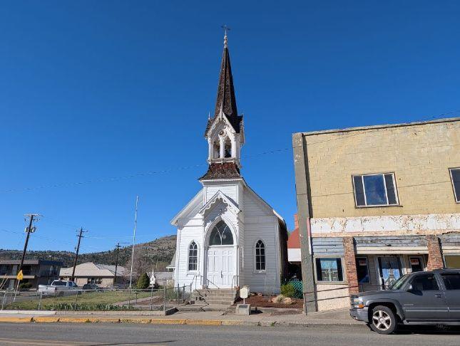 Promised Land finds home on John Day’s Main Street