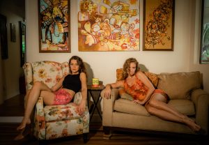 Lahaina artist hosts abstract painting and wearable design class