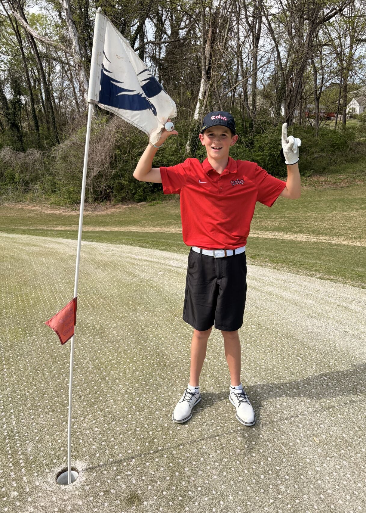 Maryville Junior High’s Maddox Smith hits hole-in-one at William’s Creek