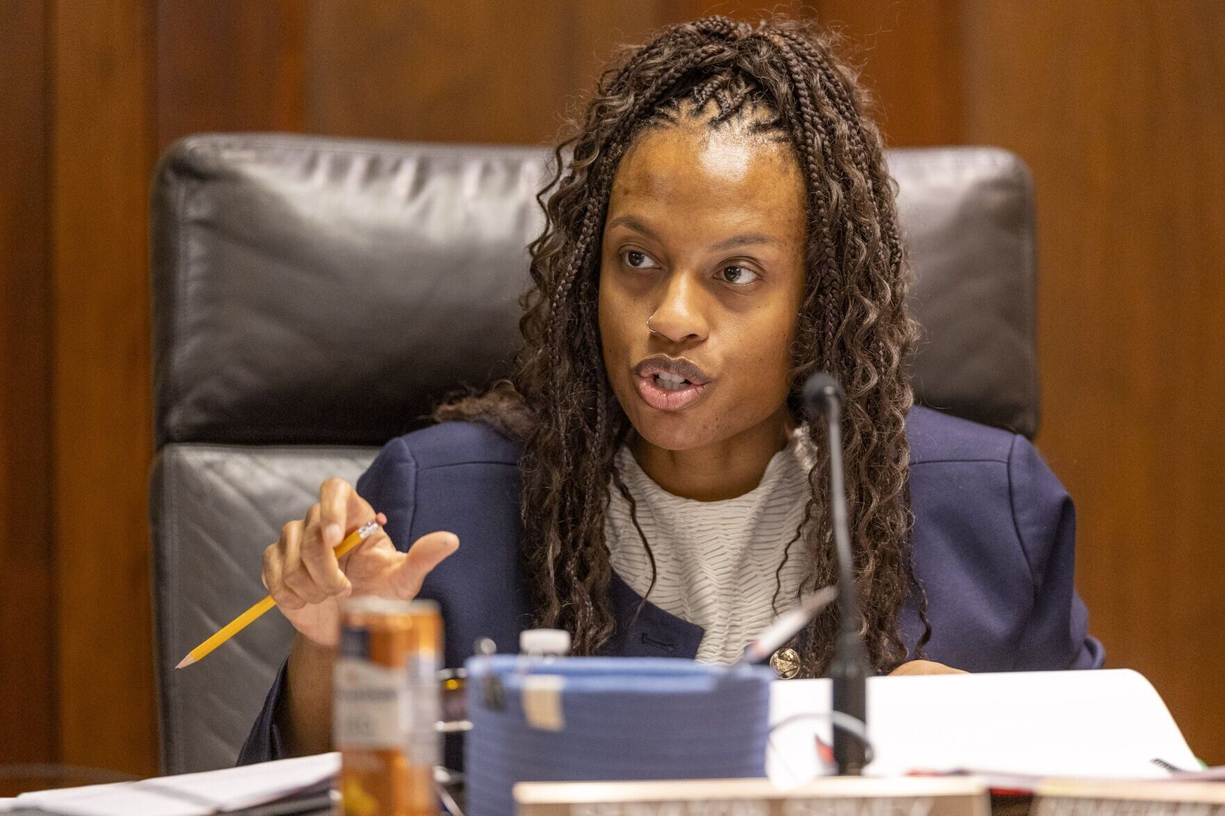 Nebraska lawmakers seek to expand Medicaid reimbursement for doulas