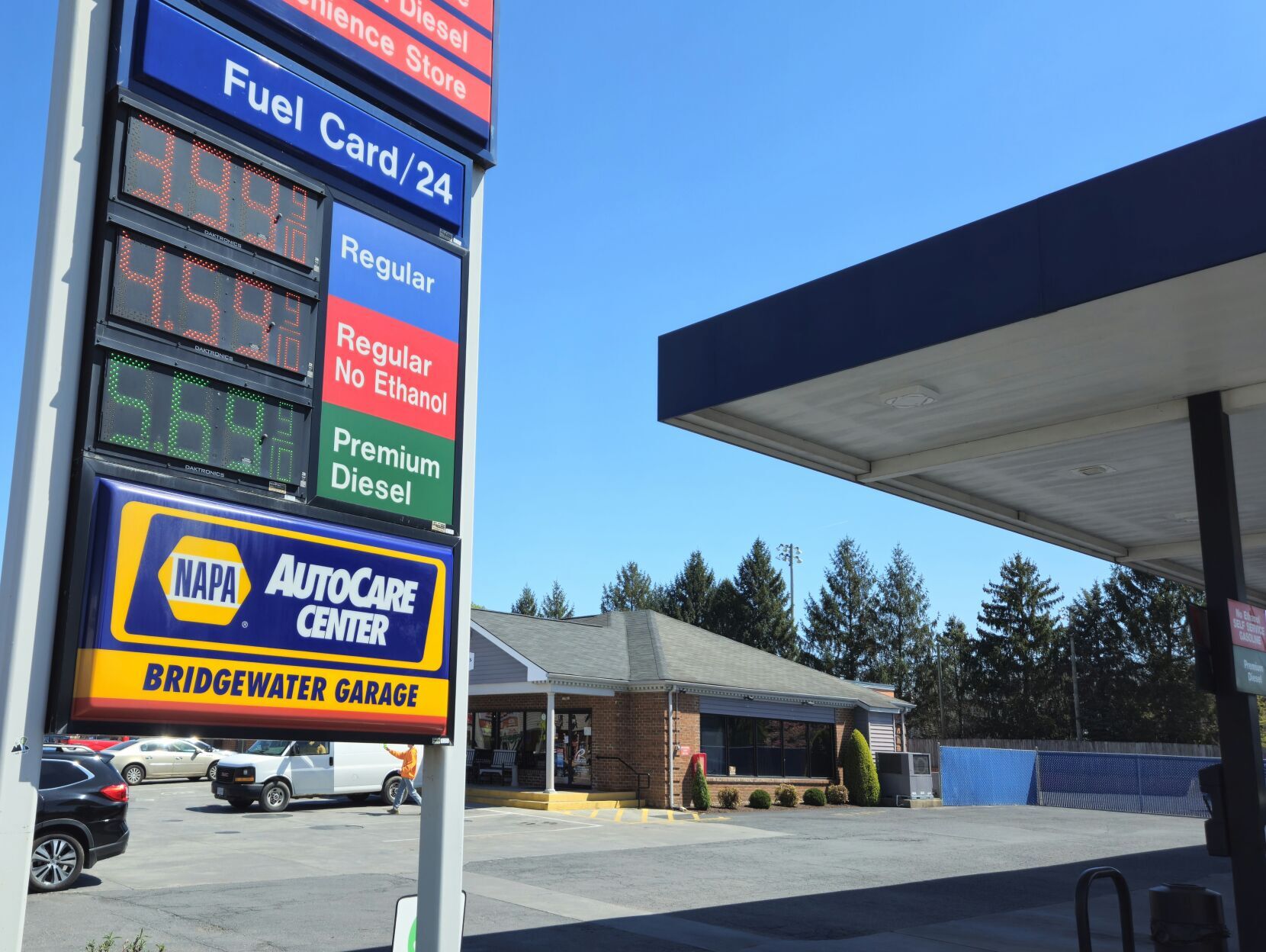 Shenandoah Valley residents deal with rising gas prices