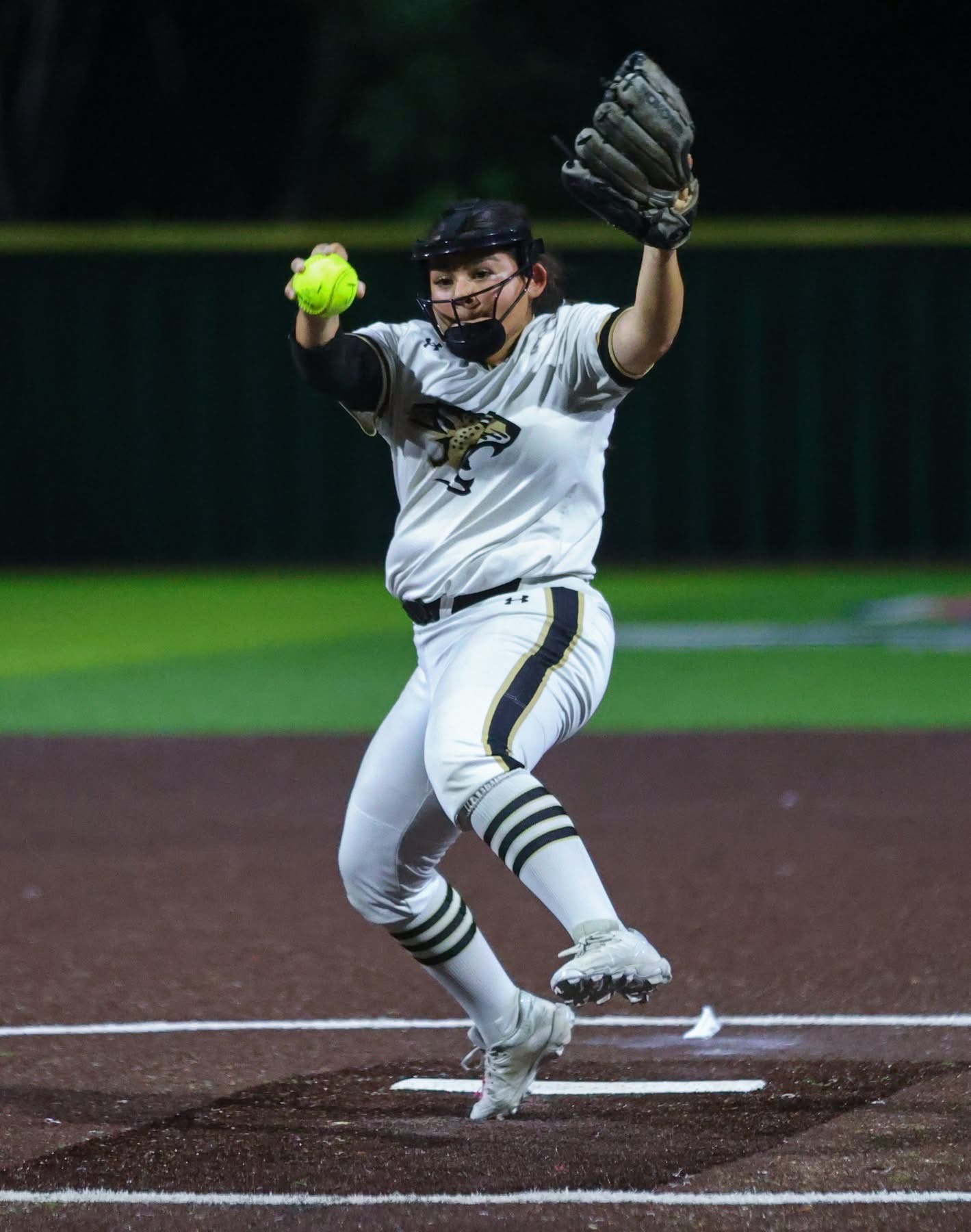 All four remaining Central Texas softball teams get bounced in UIL state semifinals