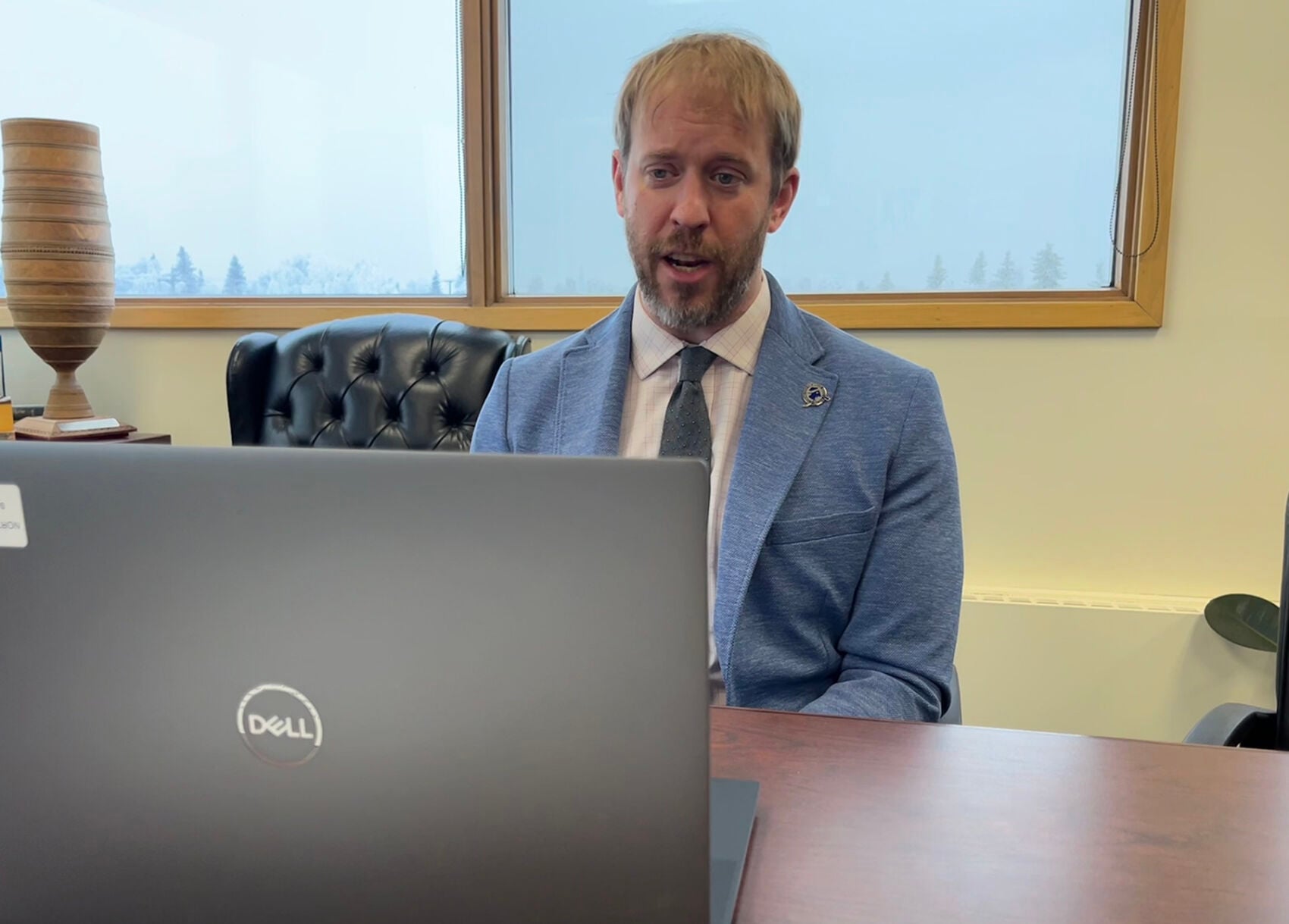 Borough mayor stresses need for Fairbanks spur line during House committee meeting