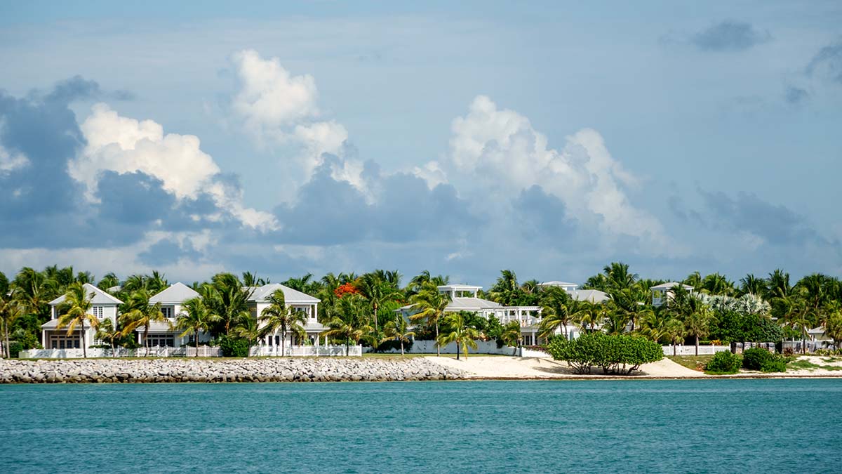 How Ultra-Wealthy Buyers Are Redrawing the Global Luxury Real Estate Map