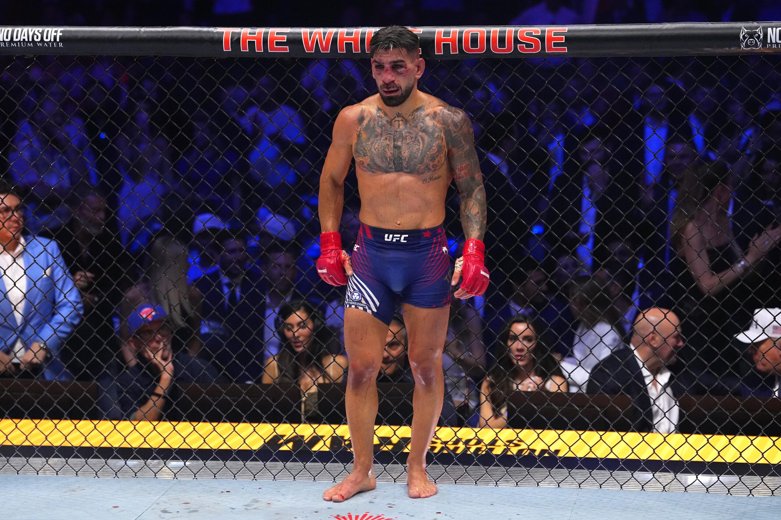 Justin Gaethje’s coach reveals mistake Ilia Topuria made at UFC White House