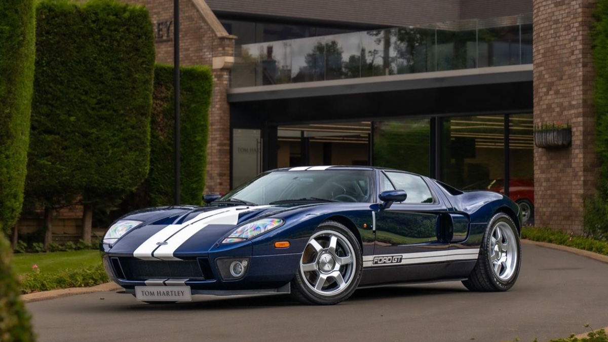 A 2006 Ford GT That Originally Belonged to Jeremy Clarkson Is Up for Sale Right Now