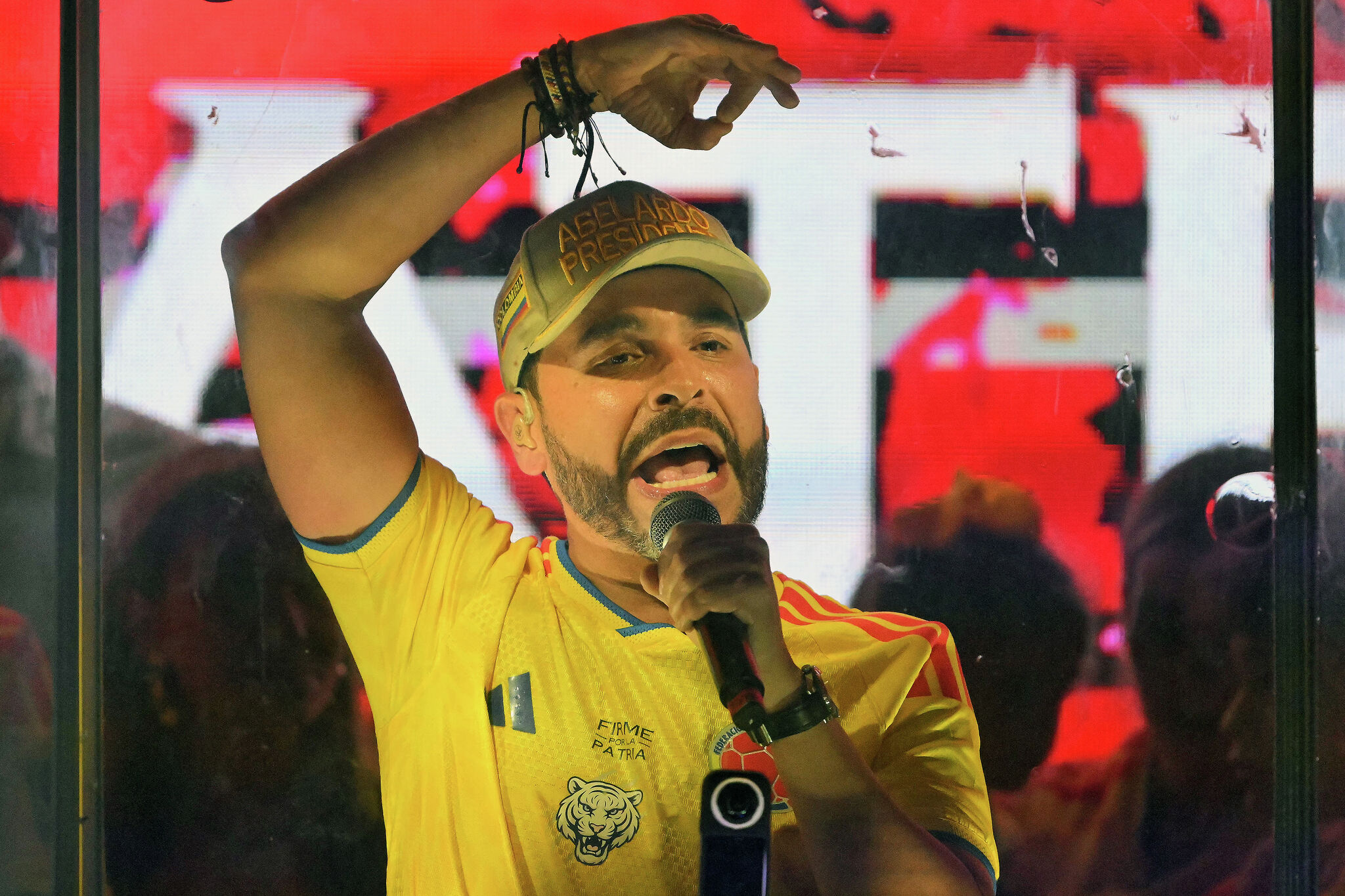 Colombia’s dangerous swing to political extremes
