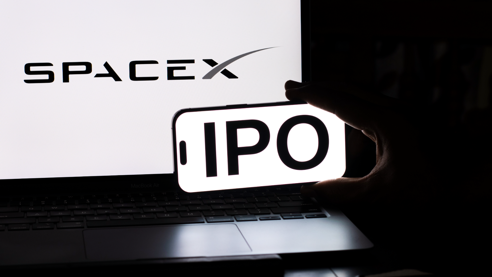 Three Reasons Why Louis Isn’t Chasing SpaceX… and What Investors Should Do Instead