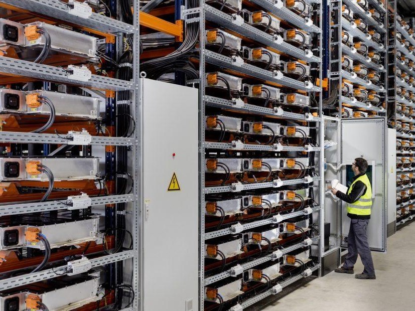 Did Scientists Just Solve The Biggest Mystery Holding Back Solid-State Batteries