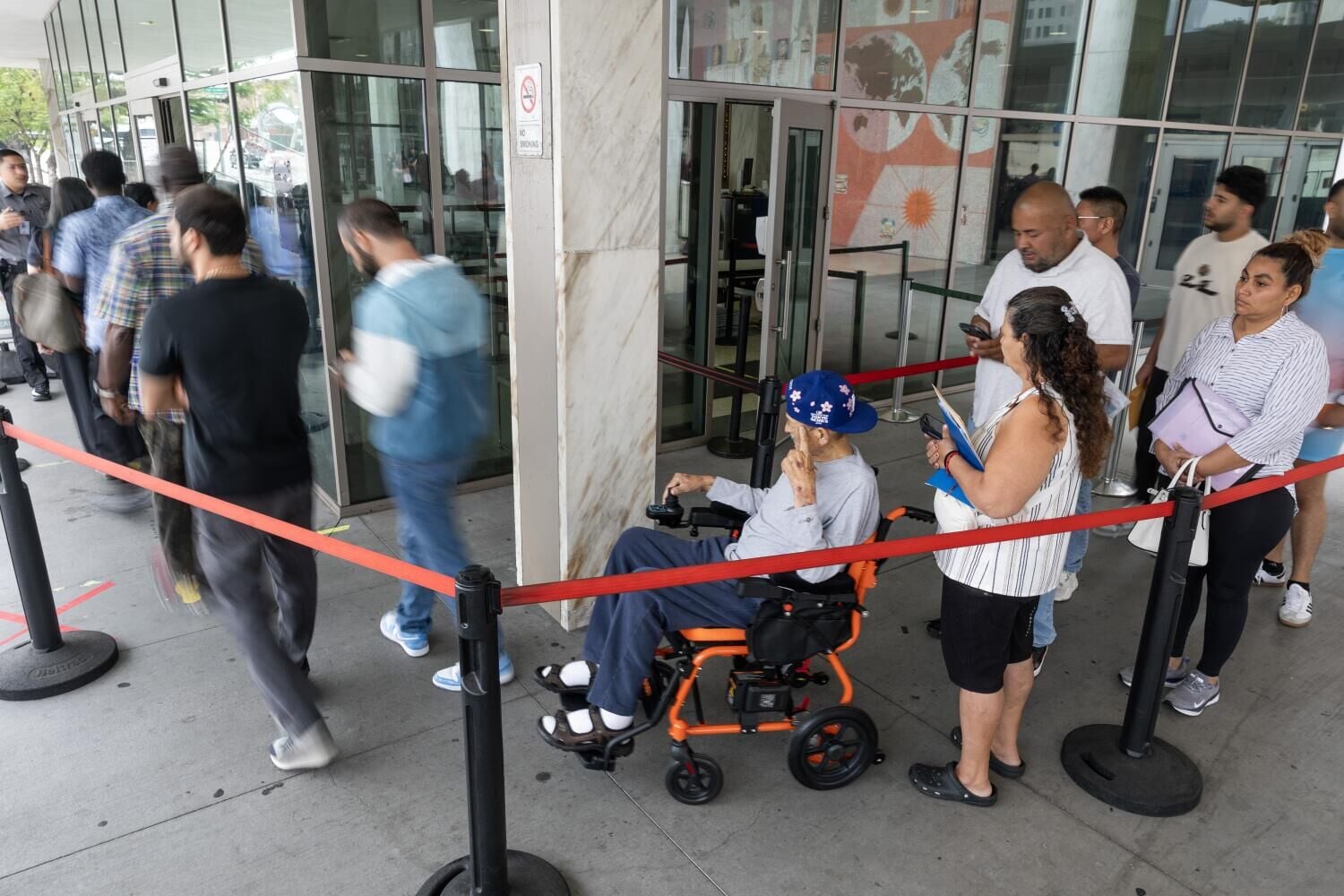 Chaos, long lines overwhelm LA’s immigration courts, leading to default deportation orders