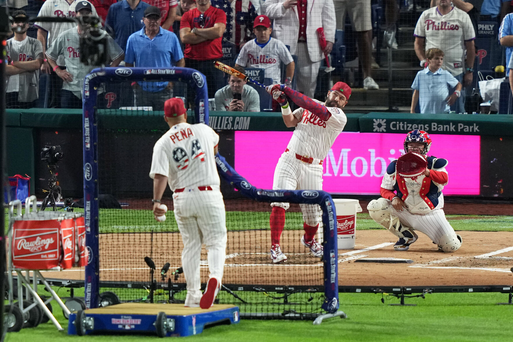 Willson Contreras, Jordan Walker take first-round lead at Home Run Derby
