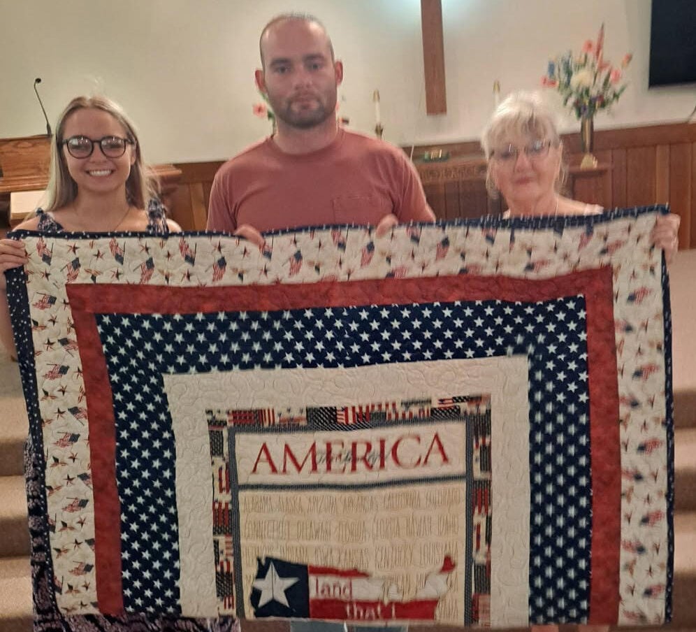 Beatrice man receives Quilt of Valor