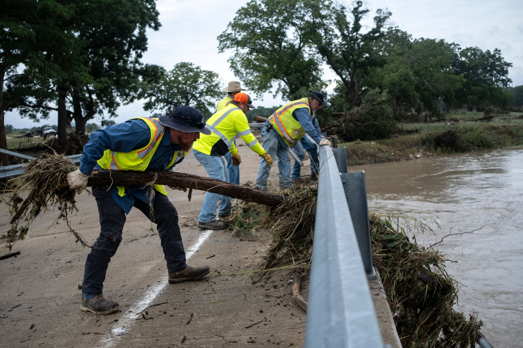 Crews scamble to more water rescues in Texas