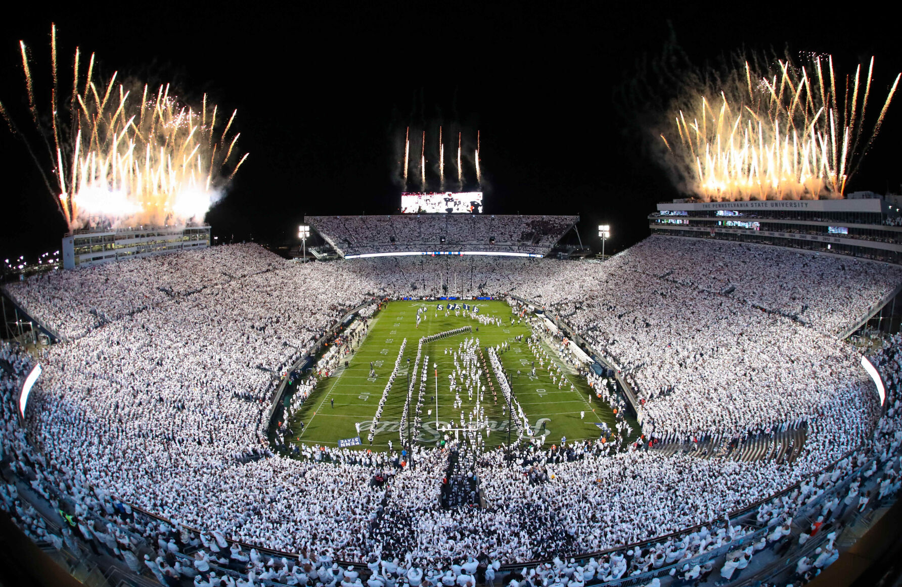 What is the best Big Ten college football stadium? We ranked all 18 of them