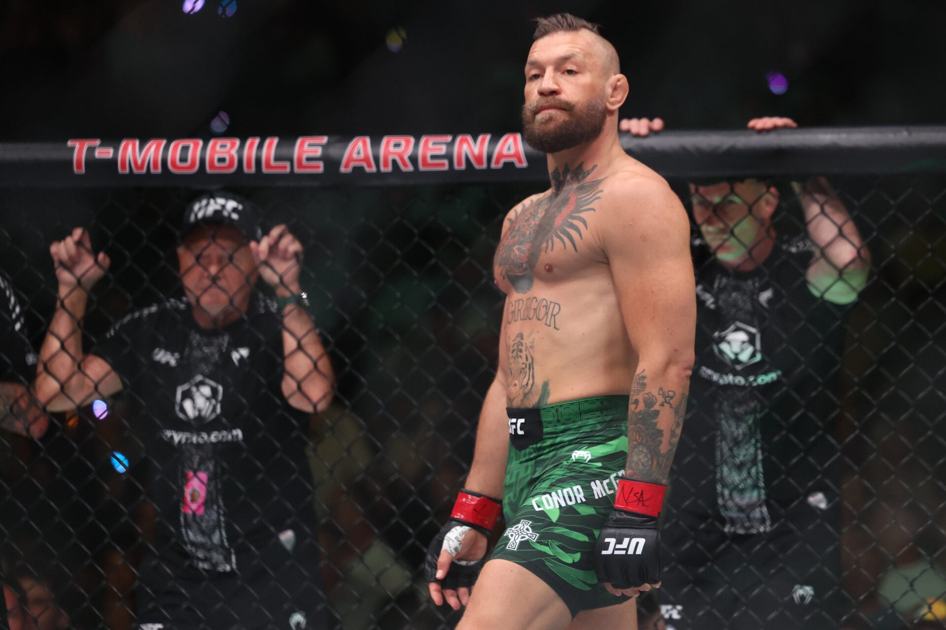 Conor McGregor told to finally fight Michael Chandler if he returns for another fight