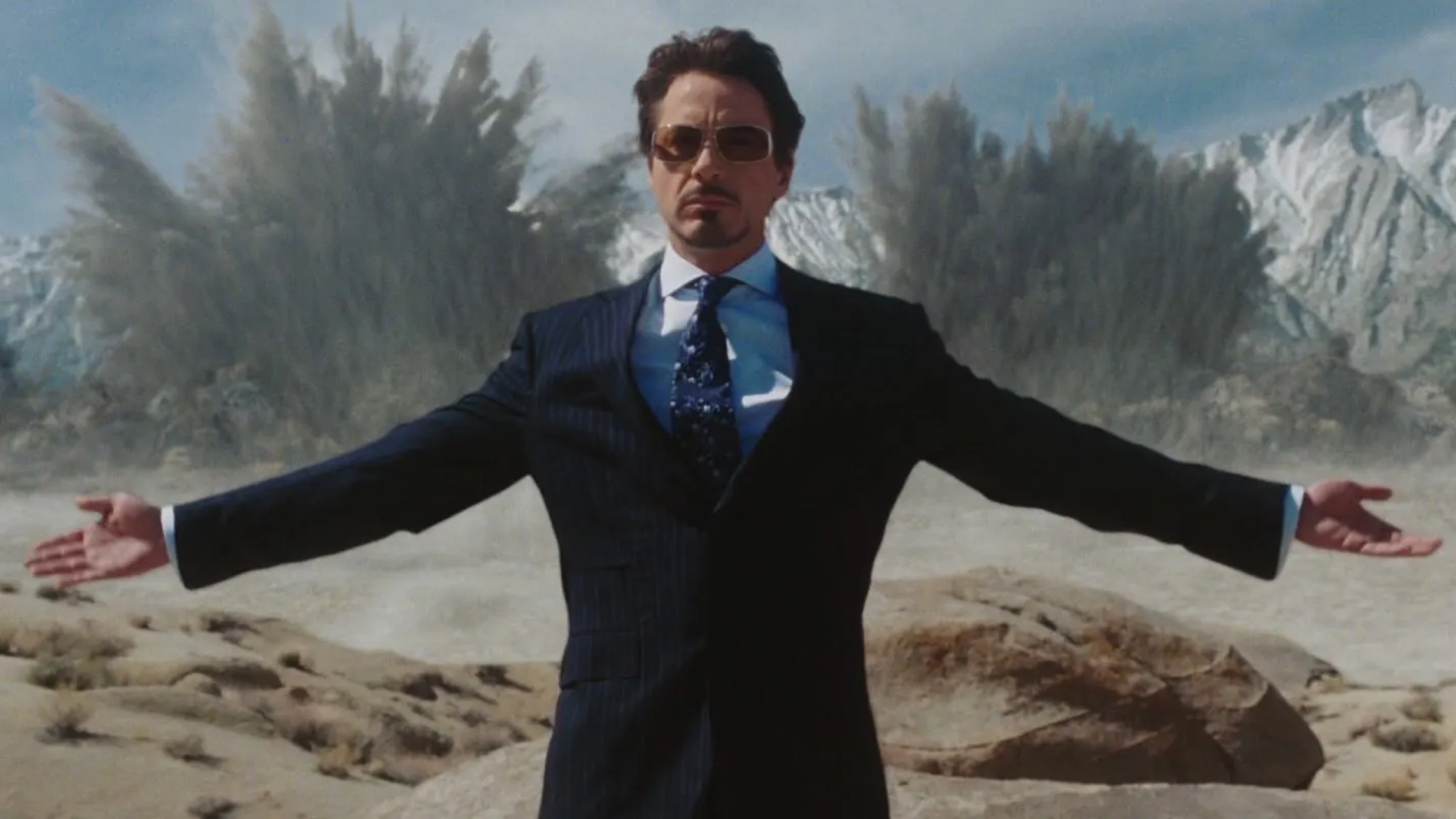 In theaters 18 Years Ago, Superhero Fans Could See Five Different Movies at Once, Including Two Masterpieces
