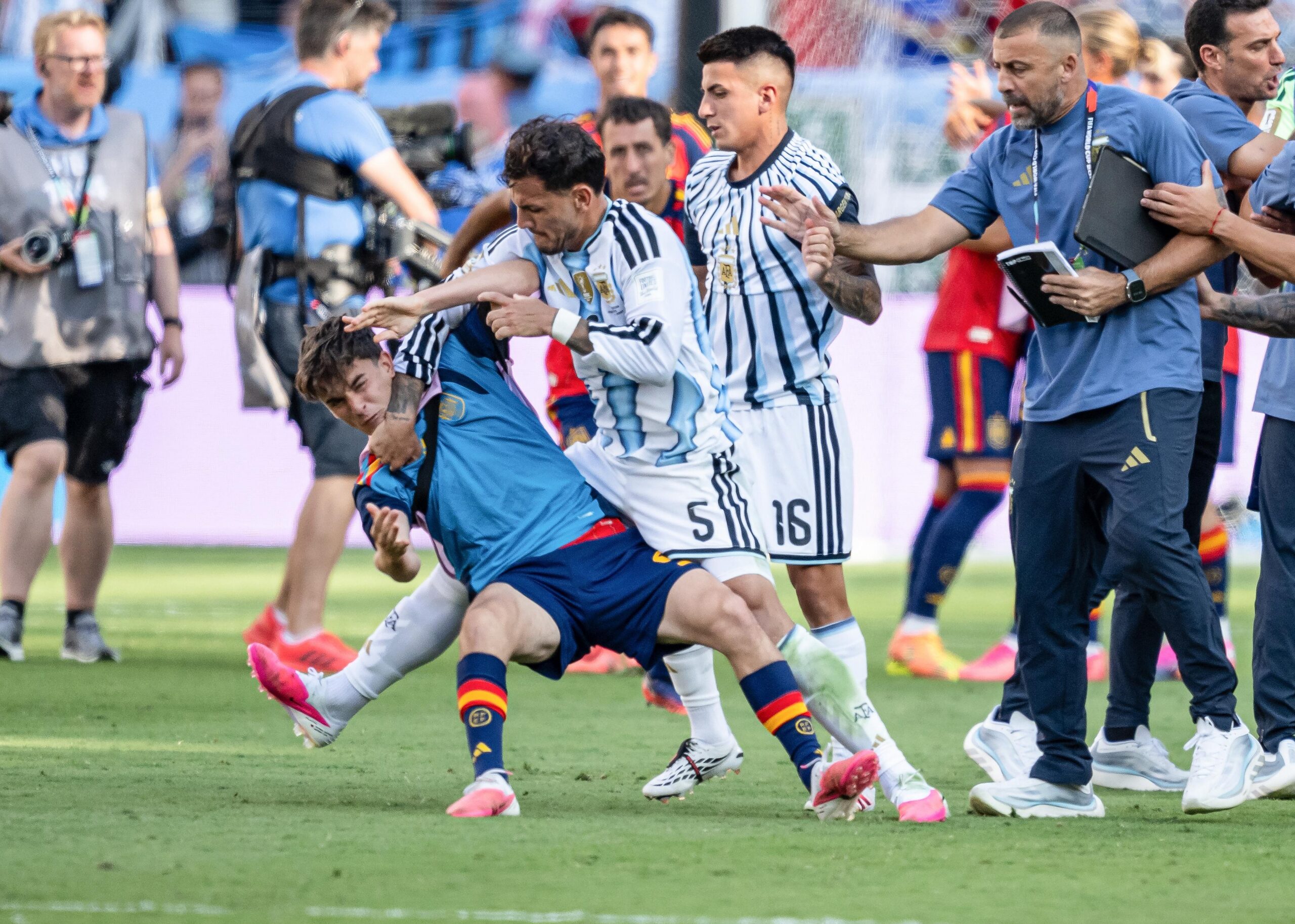 Gavi speaks out on spat with Leandro Paredes after Spain’s World Cup win