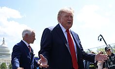 Donald Trump offers wild advice to IndyCar drivers – ‘I don’t want to say be safe’