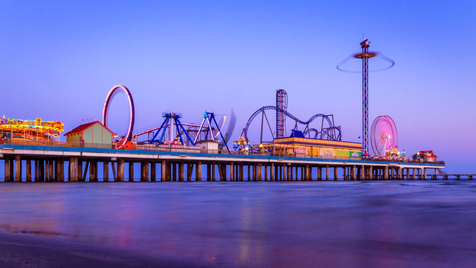 Hot Ticket: From the Big Top to the beach