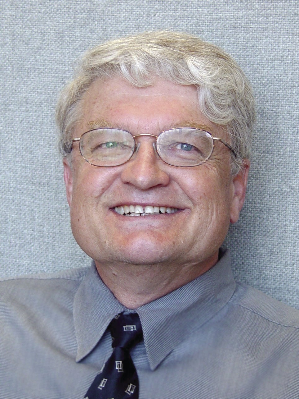 FINCH: Hummingbird nesting, tree growth, tomato and herbicide recommendations