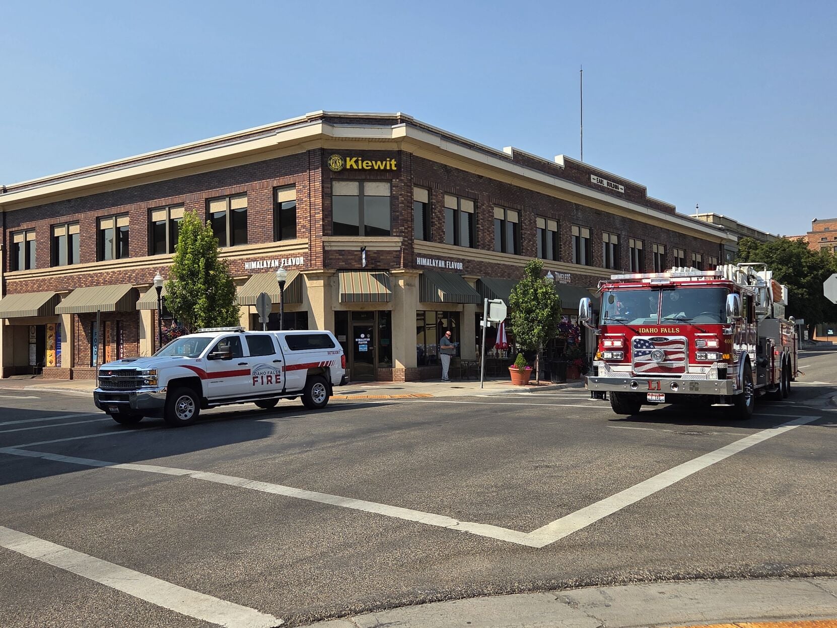Crews repair natural gas leak that led to evacuation of downtown businesses