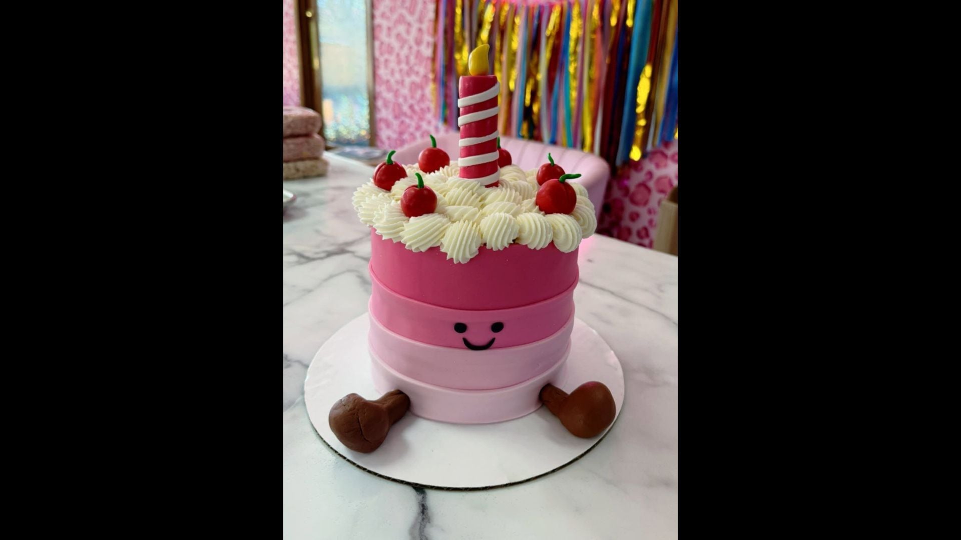 KupKates Custom Cakes moves to new Valparaiso location