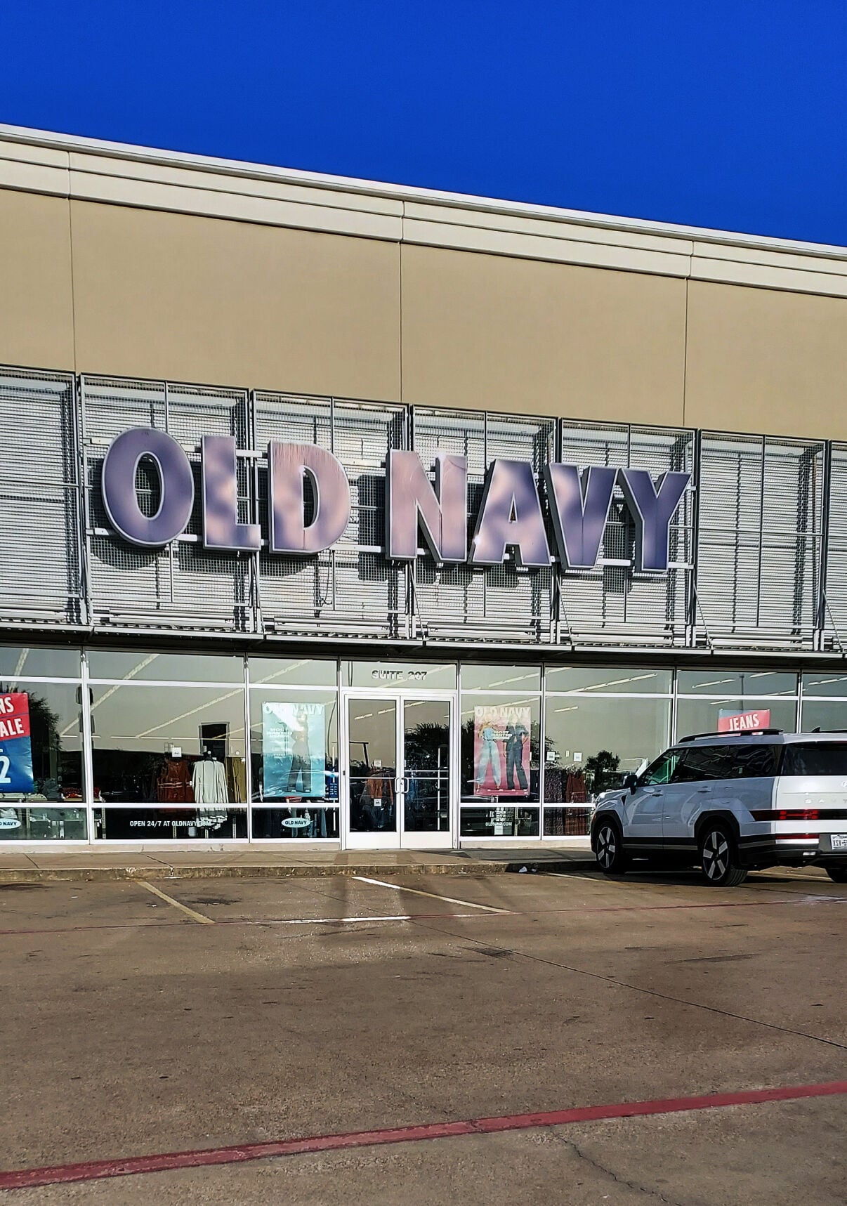 Affidavit: Trio stole almost $3.5K from Lufkin Old Navy in shoplifting spree across multiple stores