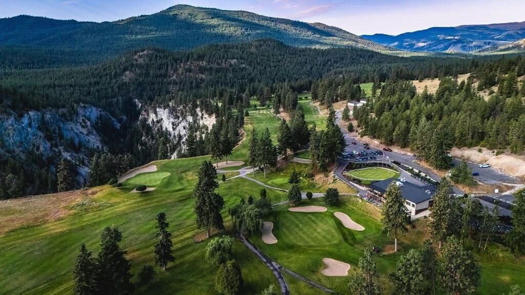 Summerland Golf & Country Club thanks first responders with no fees for 2026 (Summerland)