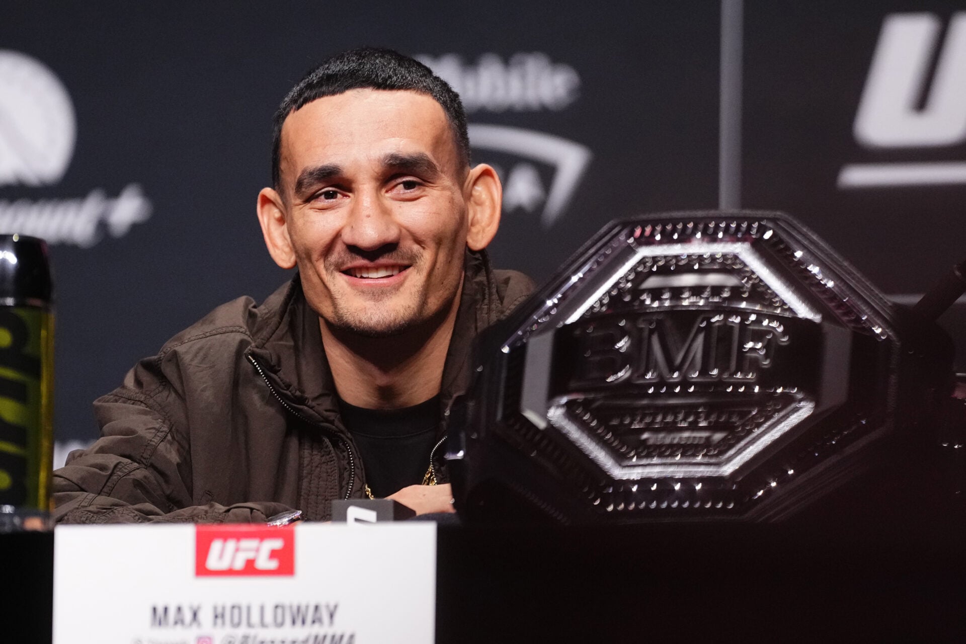 Max Holloway thinks a new champion will be crowned in the UFC 330 co-main event