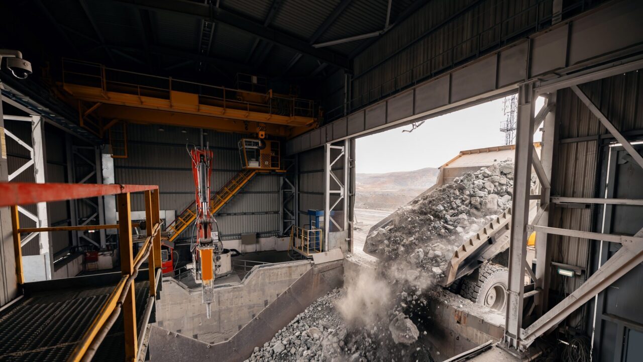 Why China’s Grip on Iron Ore Is a Warning for the US Navy