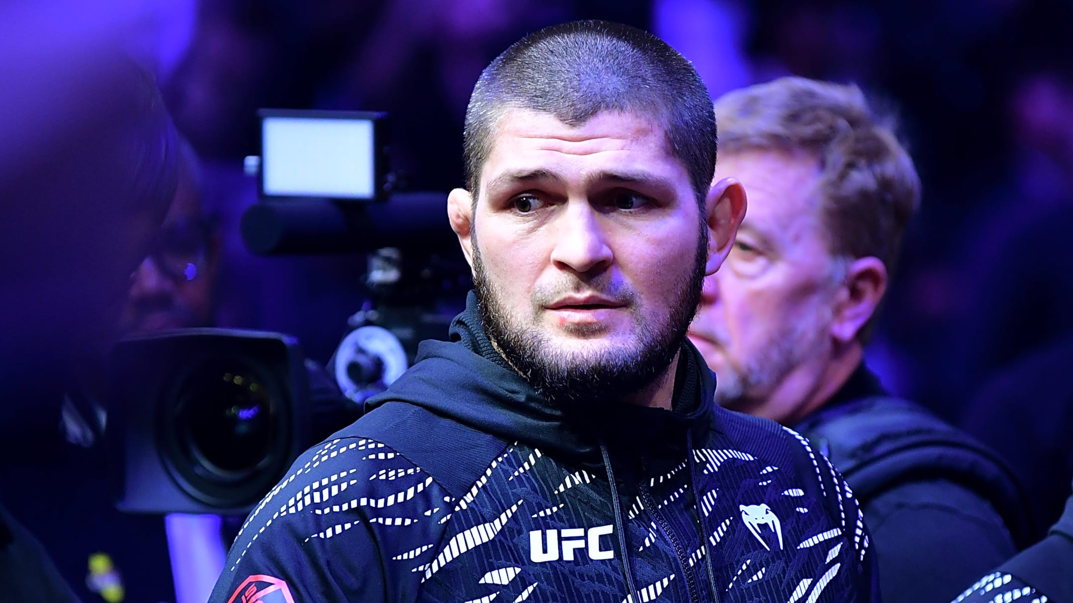 Daniel Cormier doesn’t hesitate to predict winner of Khabib Nurmagomedov vs Islam Makhachev fight